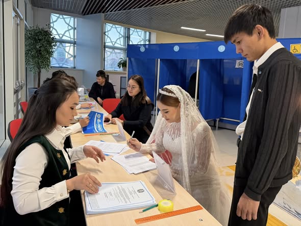 ЖАС ОТБАСЫ РЕФЕРЕНДУМДА ӨЗ ТАҢДАУЫН ЖАСАДЫ