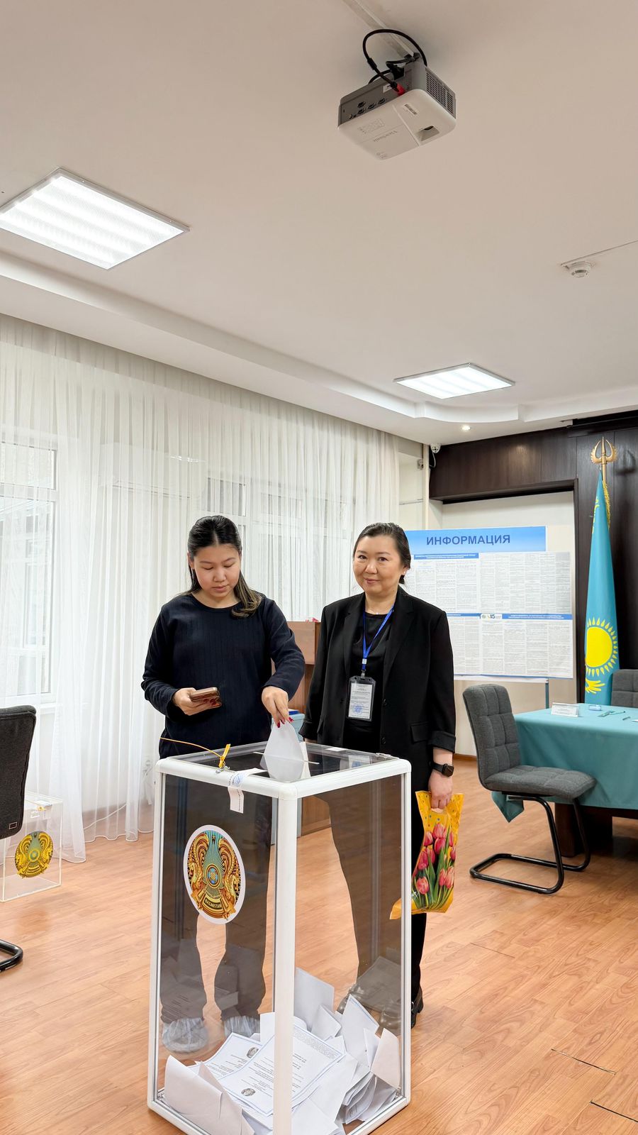 АЛМАТЫДАҒЫ ПЕРЗЕНТХАНАЛАРДА ПАЦИЕНТТЕР РЕФЕРЕНДУМҒА ҚАТЫСТЫ