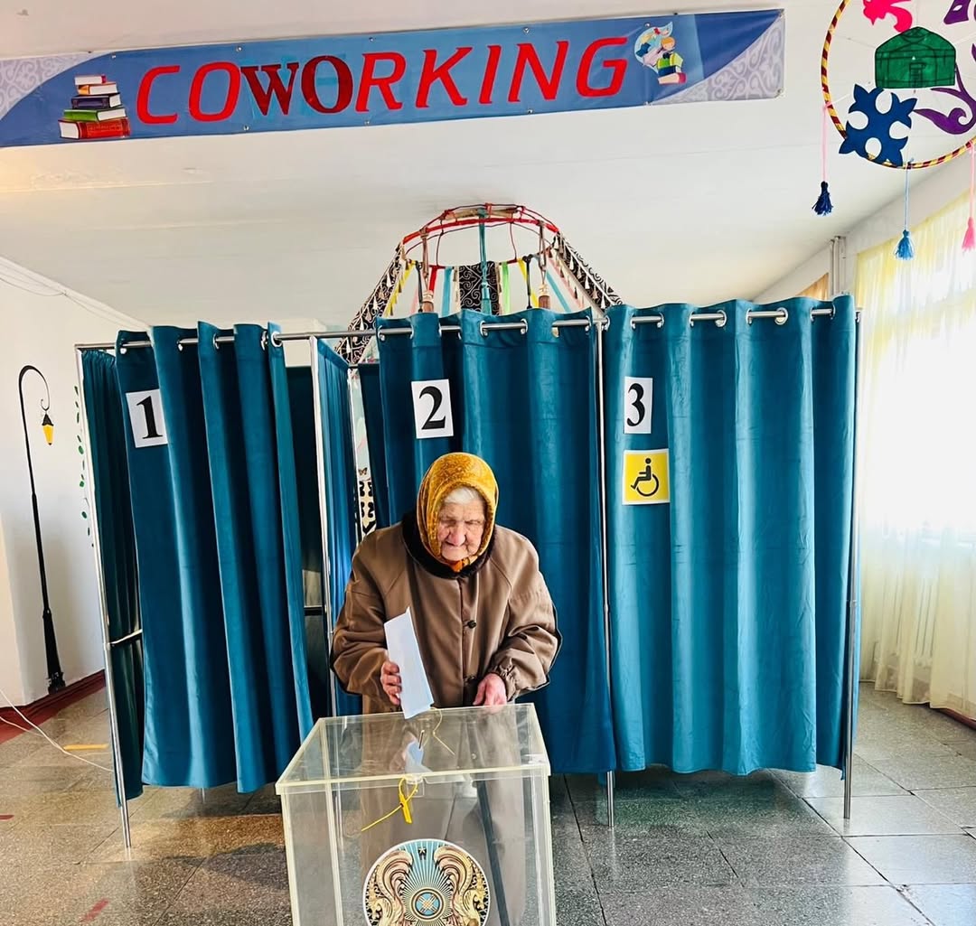 90 жастағы ардагер кейуана референдумда өз таңдауын жасады