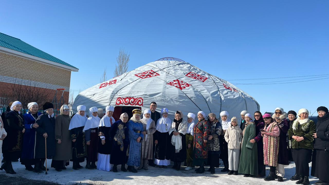 14 наурыз — Амал мерекесі (Көрісу күні) қарсаңында Қарағаш ауылдық округіне қарасты Самбай ауылында думанды мерекелік шара өтті