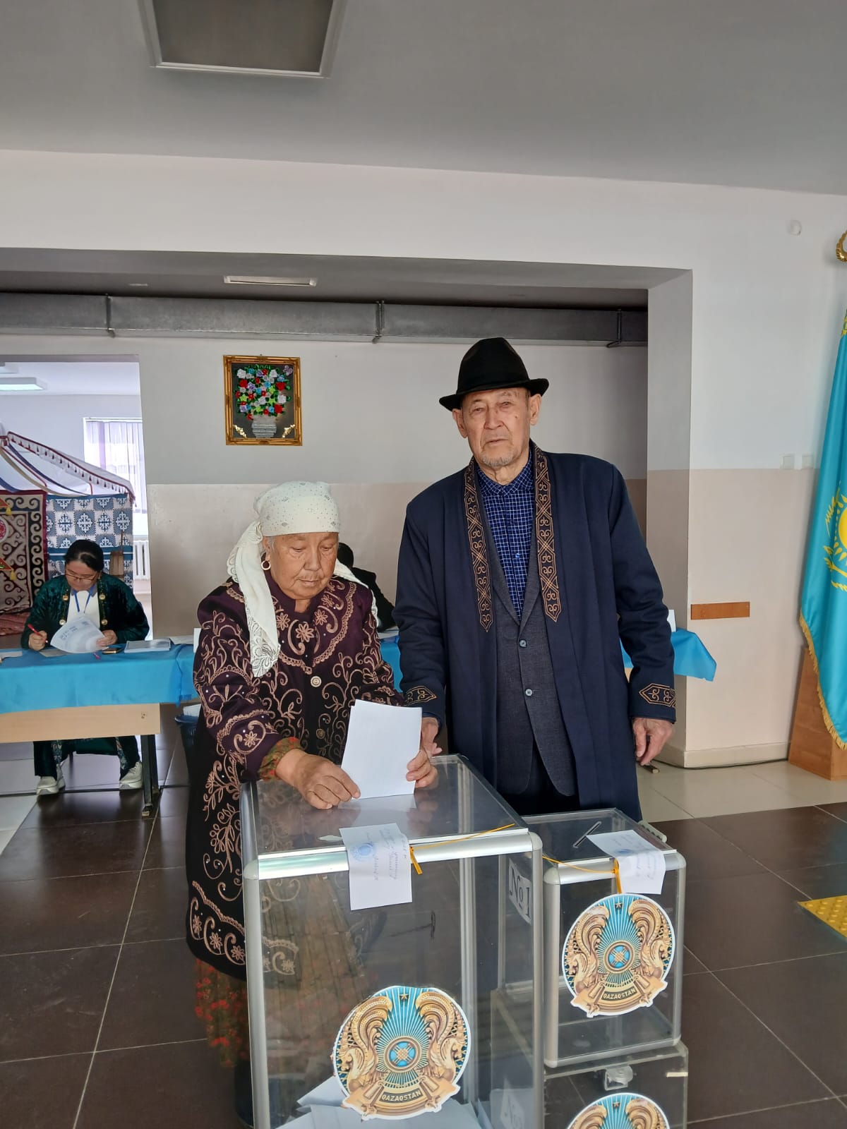 МАҚТААРАЛДА 58 ЖЫЛ ОТАСҚАН ЖҰБАЙЛАР ДАУЫС БЕРДІ