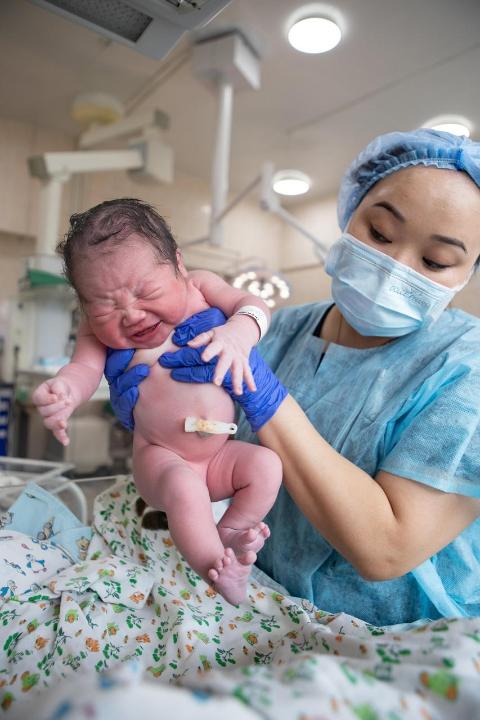 ҚАЗАҚСТАНДА РЕСПУБЛИКАЛЫҚ РЕФЕРЕНДУМ КҮНІ 585 БАЛА ДҮНИЕГЕ КЕЛДІ