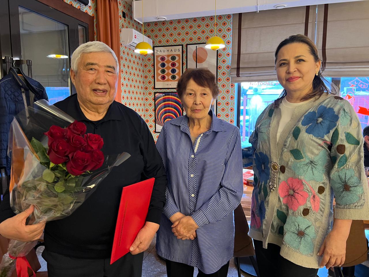 Басқарма басшысы Ләззат Уразбаева «Қазақстанның Еңбек Ері» Аманғос Сансызбайұлы Төлеуовпен кездесті