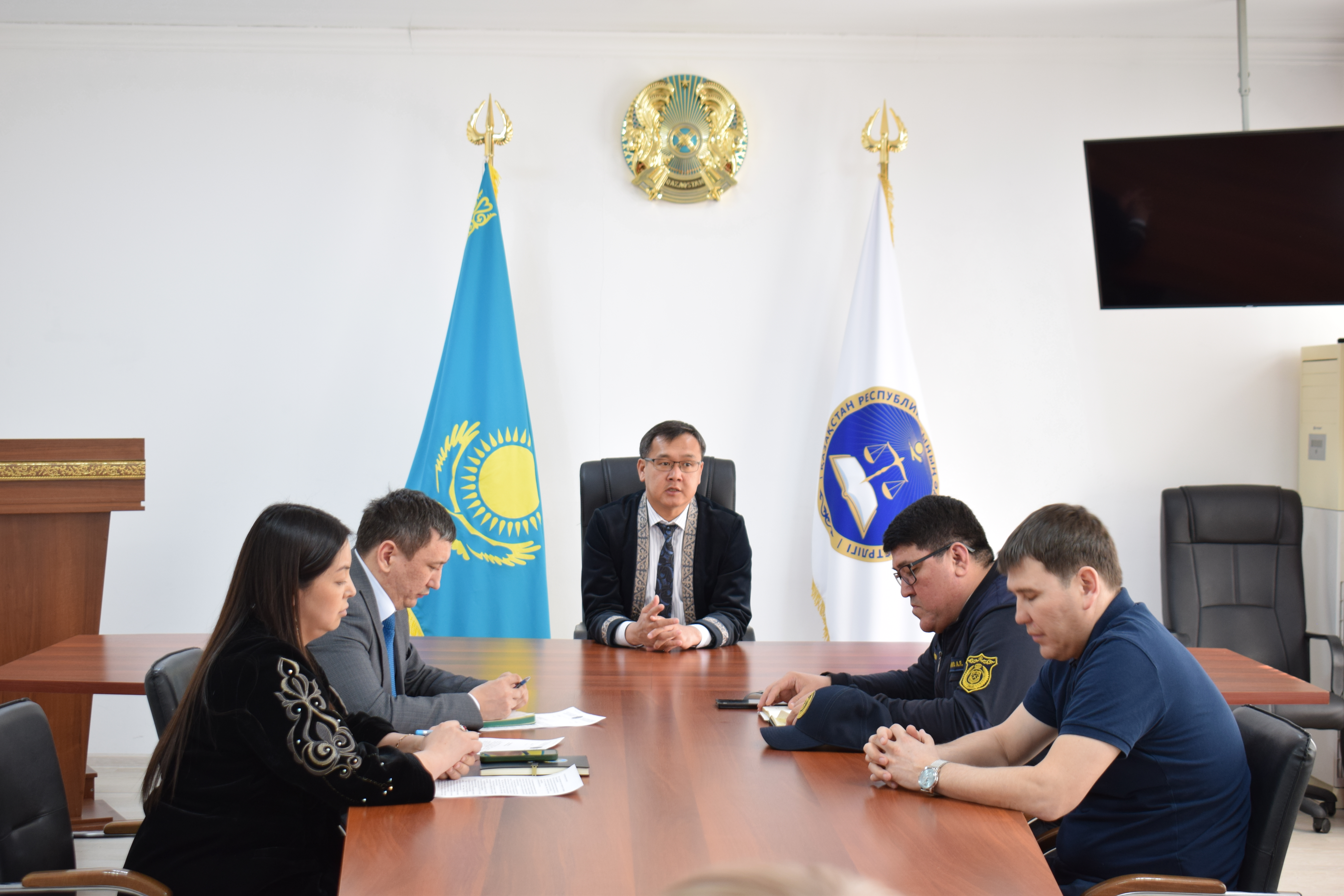 Өңірдегі сот актілерін орындауға қатысты өзекті мәселелер талқыланды