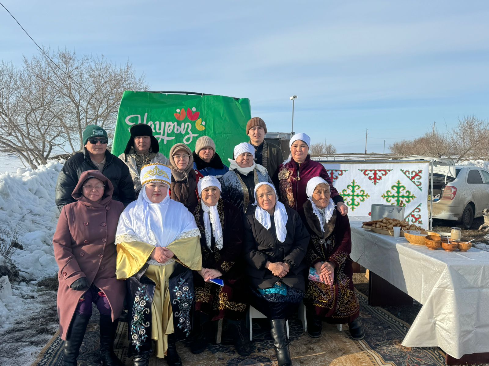 13 наурызда ағымдағы жылы Аксазды ауылы, Үшқұдық ауылдық округінде көрісу мерекесіне арналған «Амал келді, жыл келді» атты салтанатты шара өткізілді.
