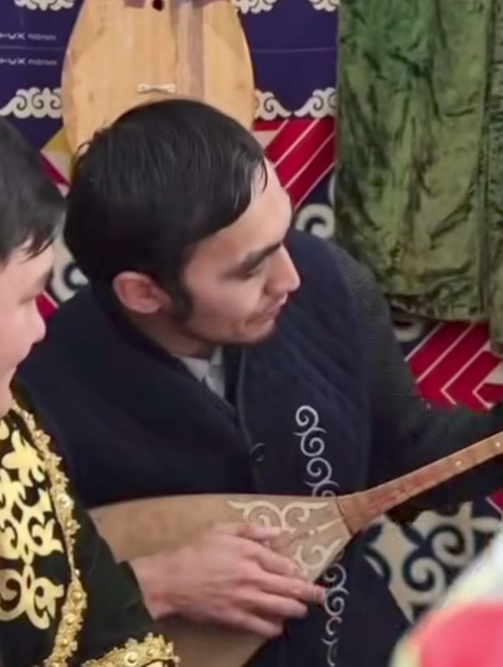 Жарқайың аудандық мәслихаттың депутаттары 14 наурыз – Көрісу күніне арналған іс-шараға қатысты.