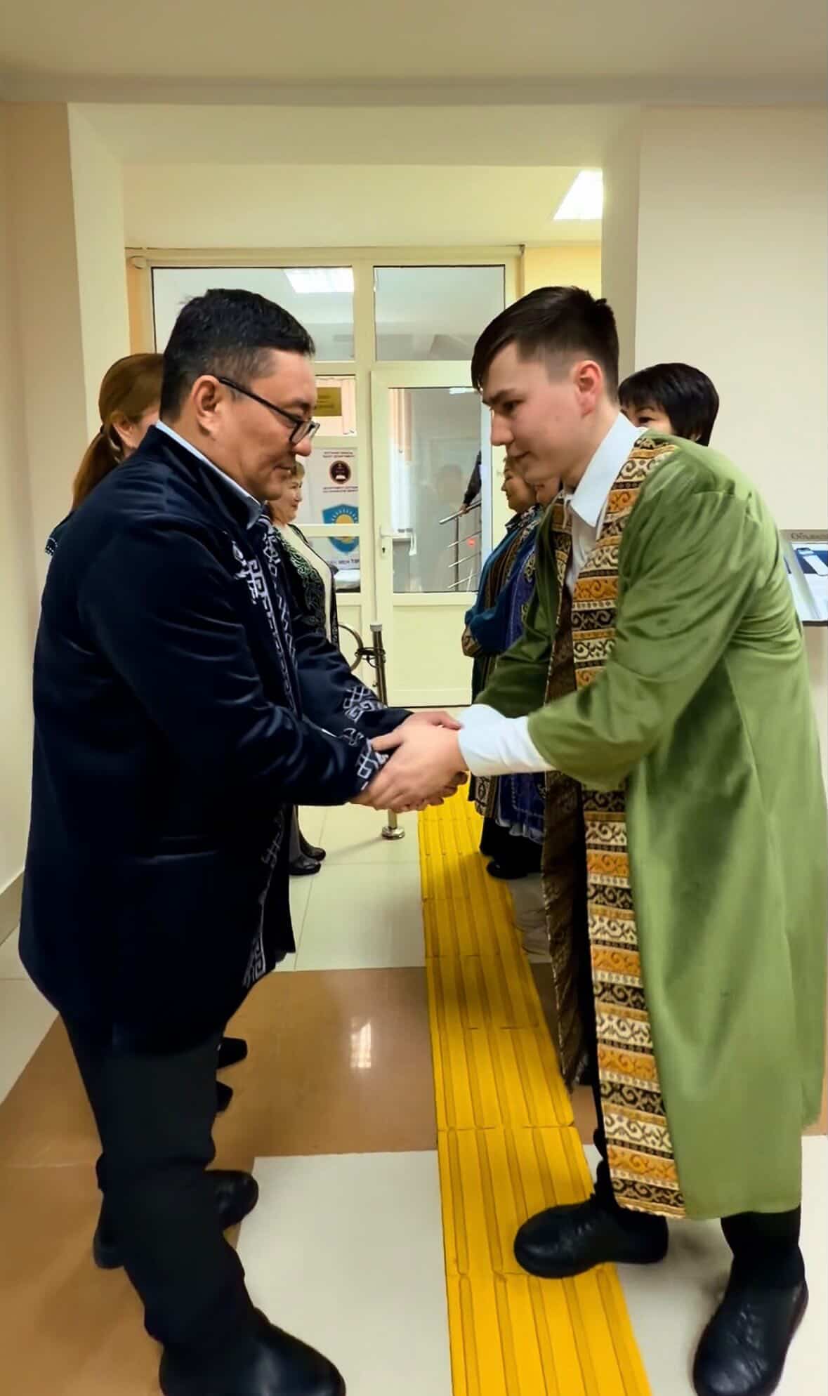 14 наурыз – Амал мерекесі, Көрісу күні