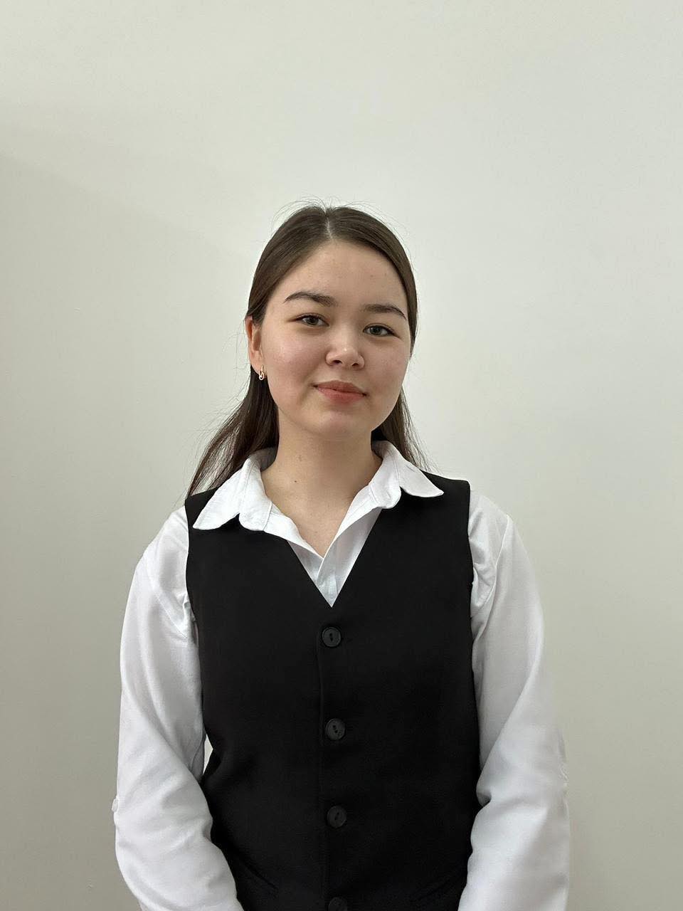 ҰБТ-да 140-тан 139 балл: Қостанай мектебінің түлегі мұғалім мамандығын таңдады