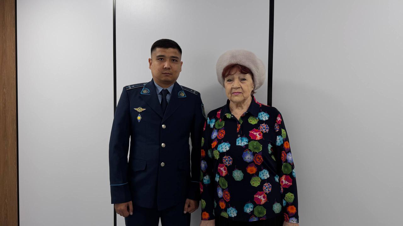 Полицейские предотвратили хищение 10 млн тенге у пенсионерки в ВКО