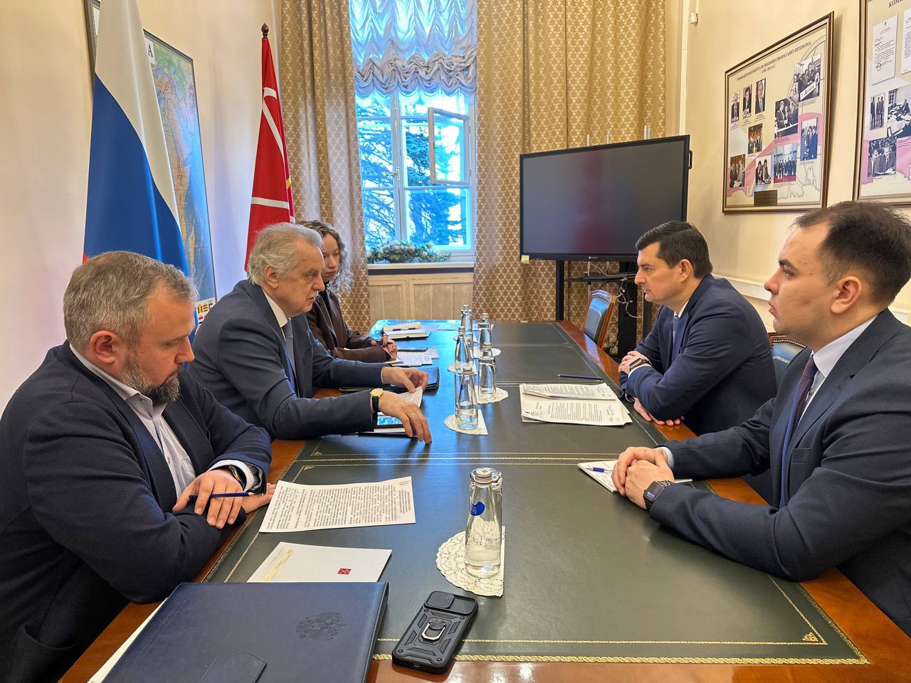 Санкт-Петербург қаласында Қазақстанның жаңа Конституциясы бойынша Референдум қорытындылары талқыланды