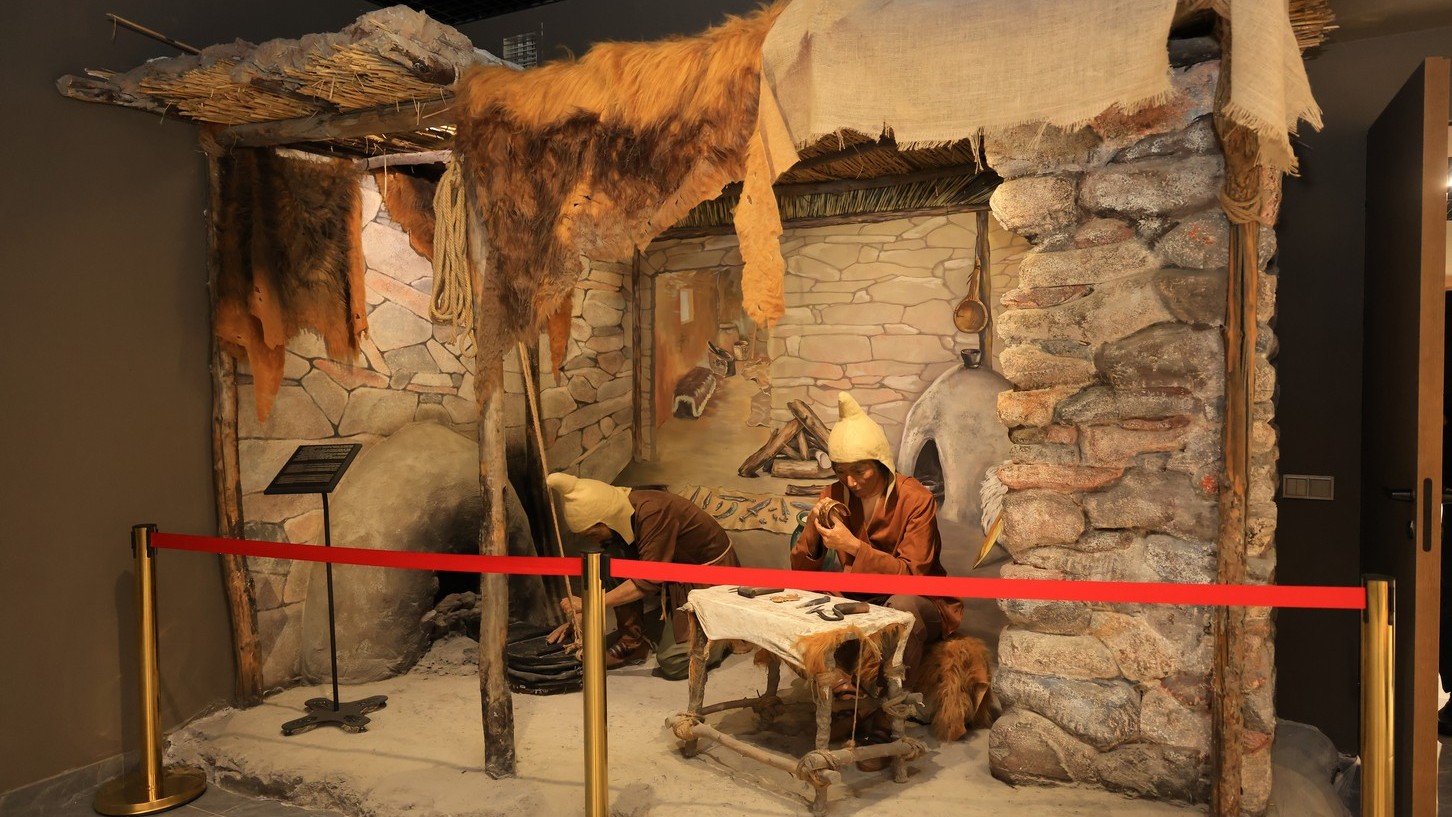 Қанжардан шахтёр вагонеткасына дейін: Қарағандының жаңартылған тарихи-өлкетану мұражайы немен таңғалдырады