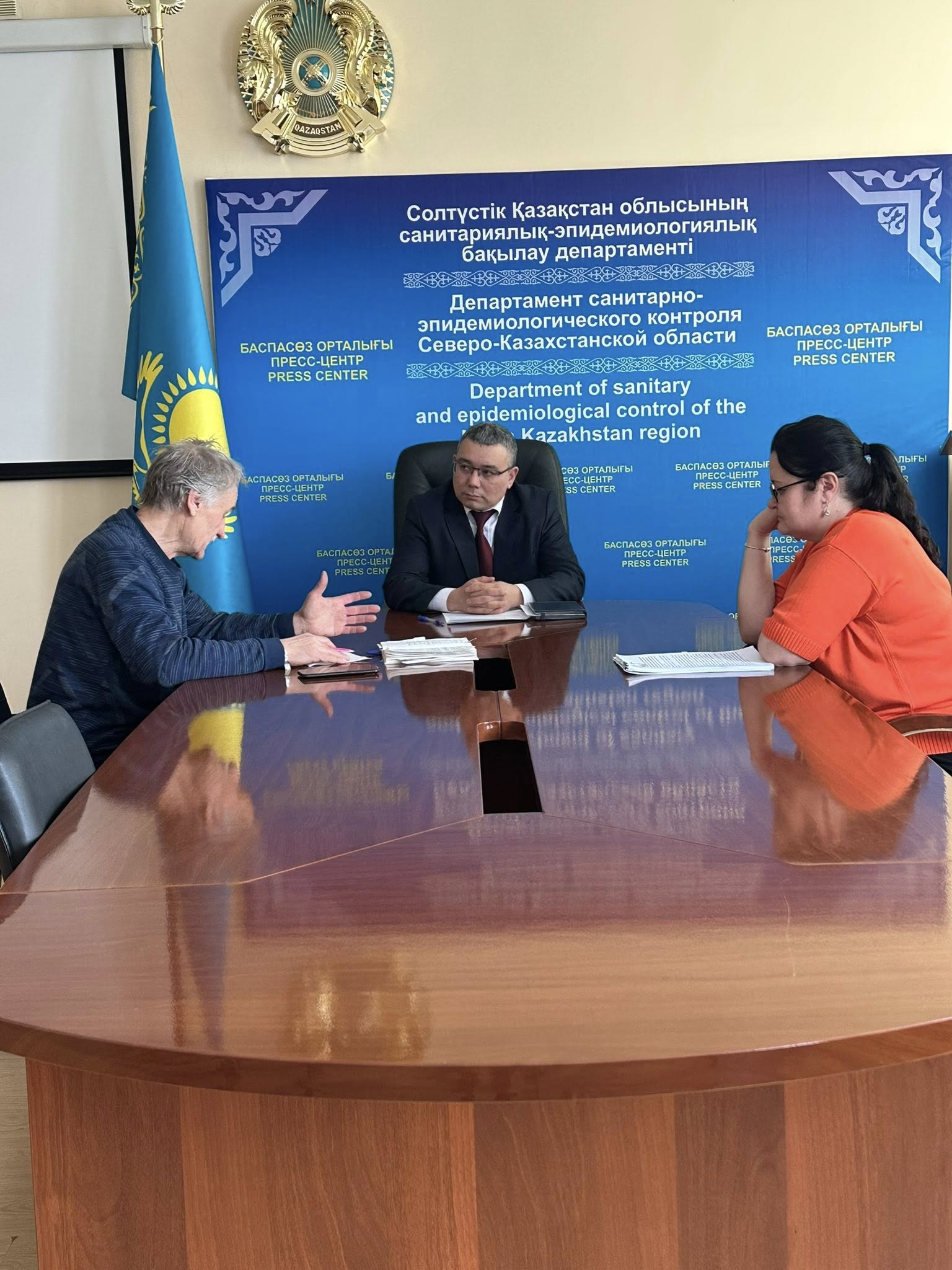 СҚО бас мемлекеттік санитариялық дәрігері Әсет Жұматаев азаматтарды жеке қабылдады.