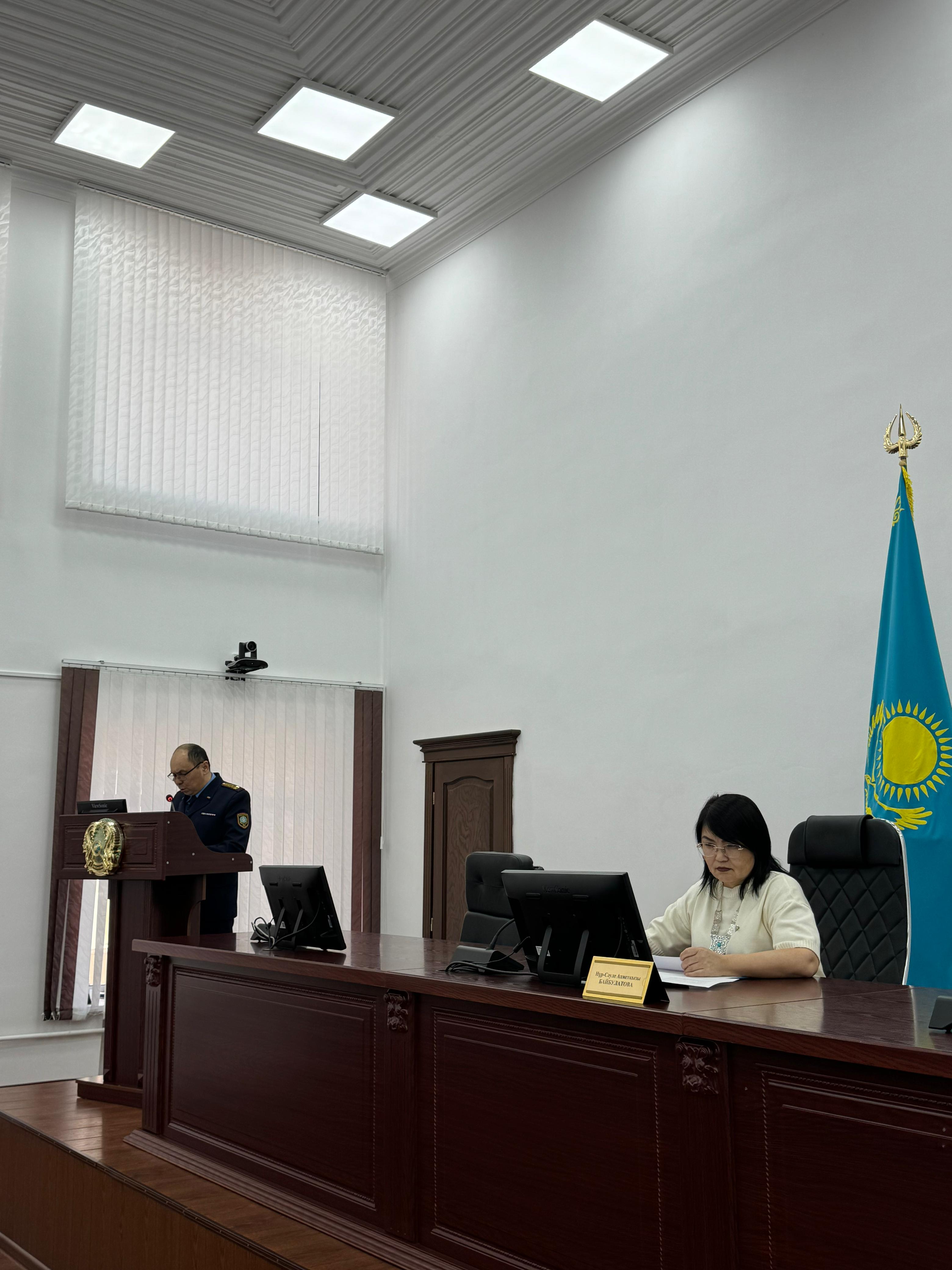 Тұрғын үй-коммуналдық шаруашылық мәселелері жөніндегі тұрақты комиссияның отырысы