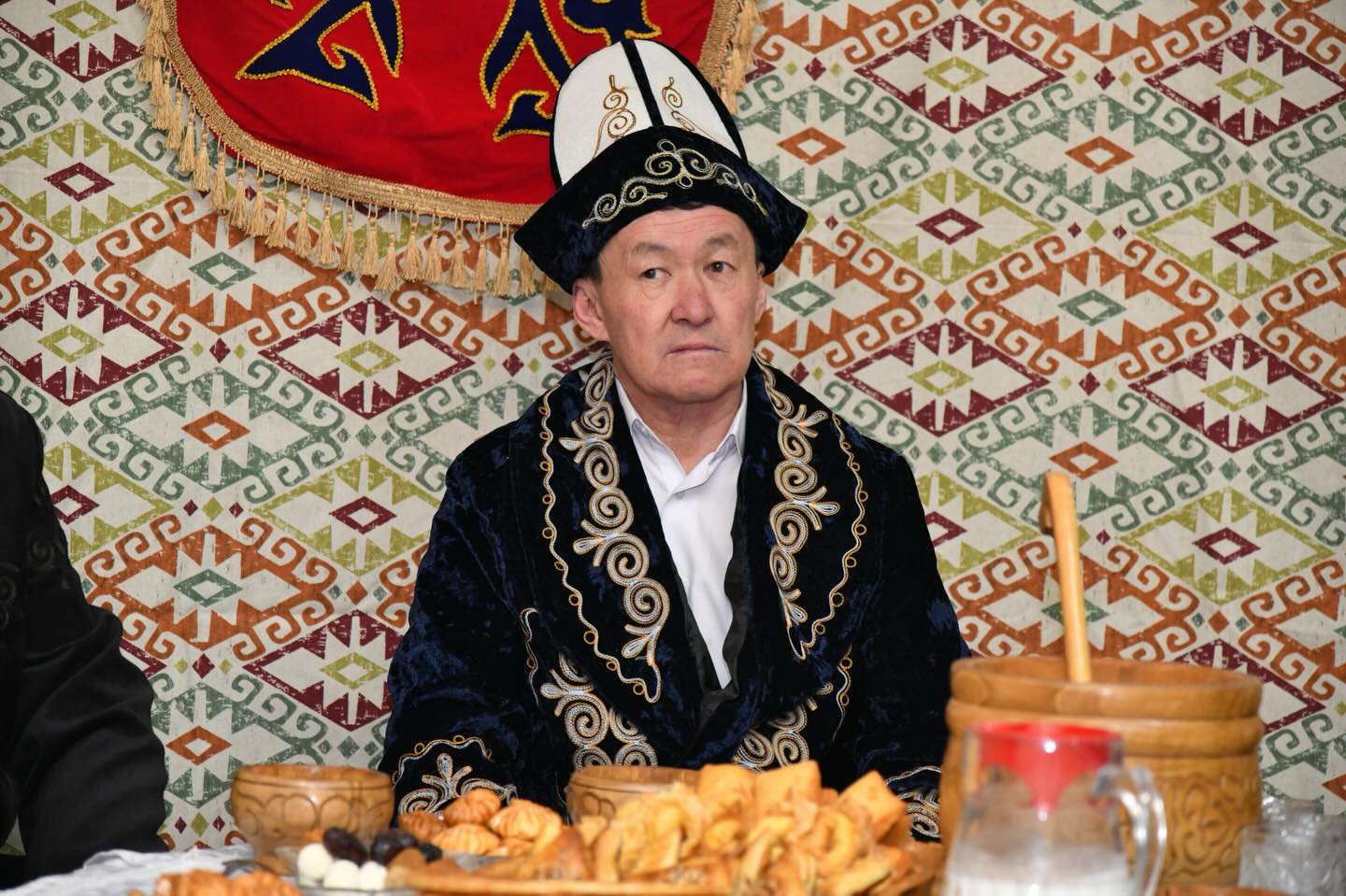 57 ЖҰП ЕГІЗ БІР ШАҢЫРАҚ АСТЫНА ТОҒЫСТЫ