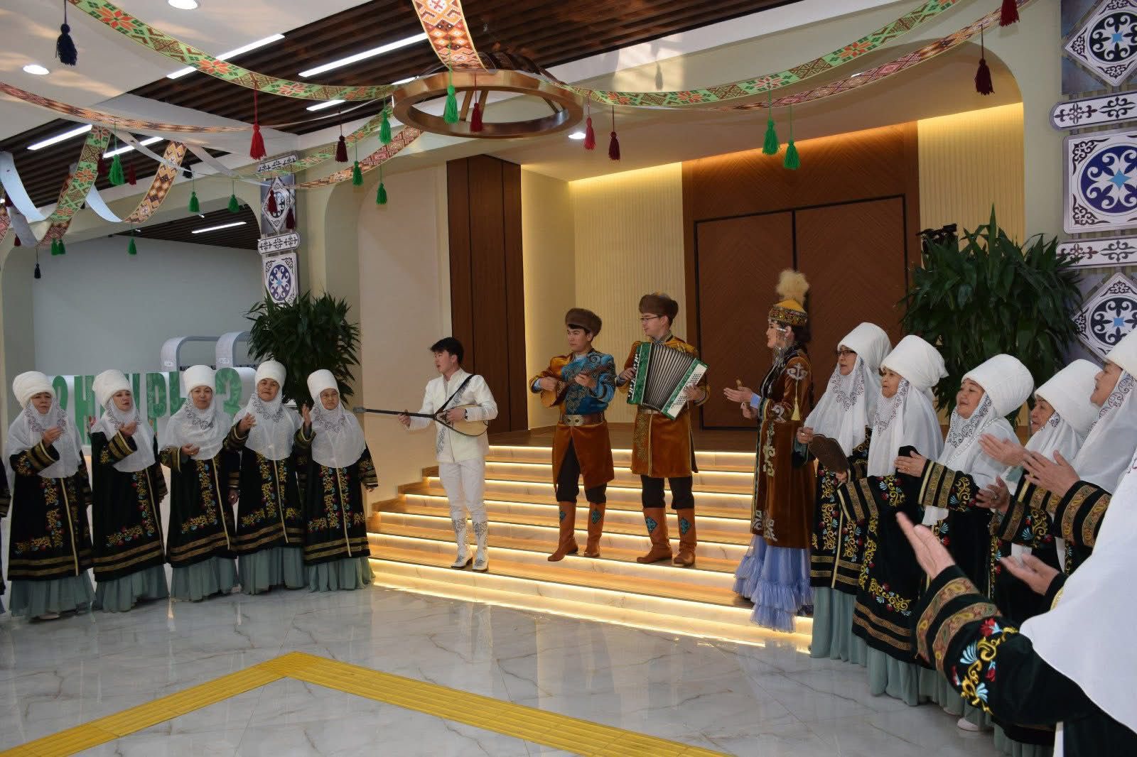 ТҮРКІСТАНДА ҰЛТТЫҚ ДӘСТҮР ДӘРІПТЕЛДІ