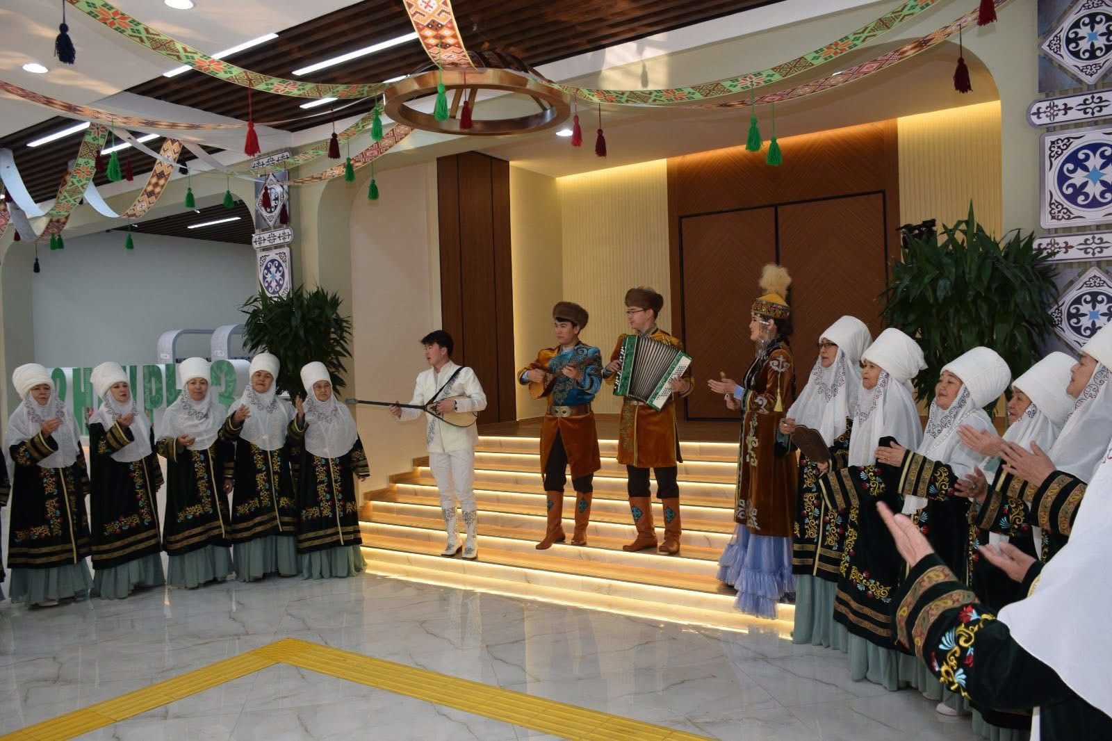 ТҮРКІСТАНДА ҰЛТТЫҚ ДӘСТҮР ДӘРІПТЕЛДІ