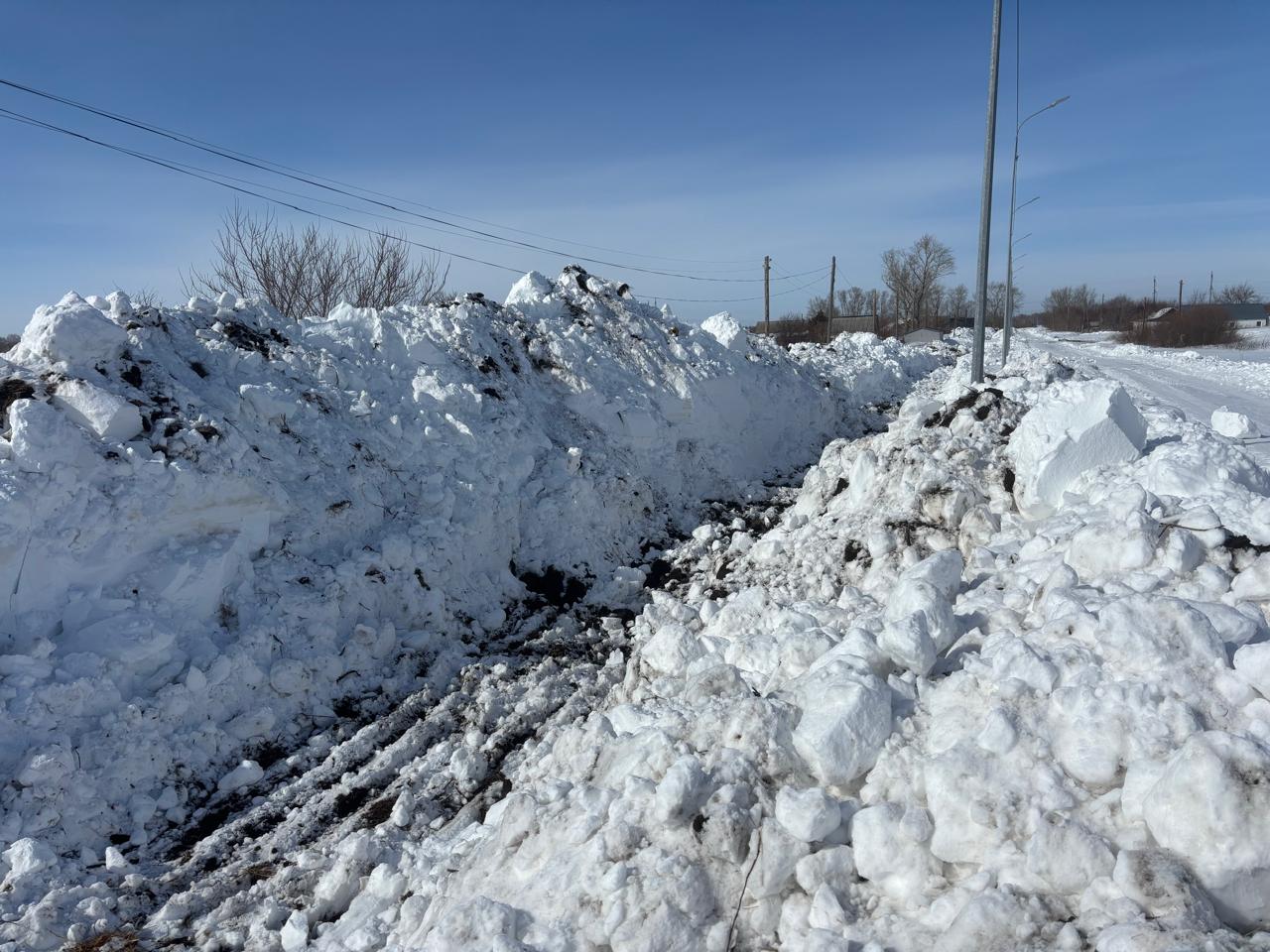 «Никольск ауылында су тасқынына қарсы іс-шаралар бойынша жұмыстар жүргізілуде.»