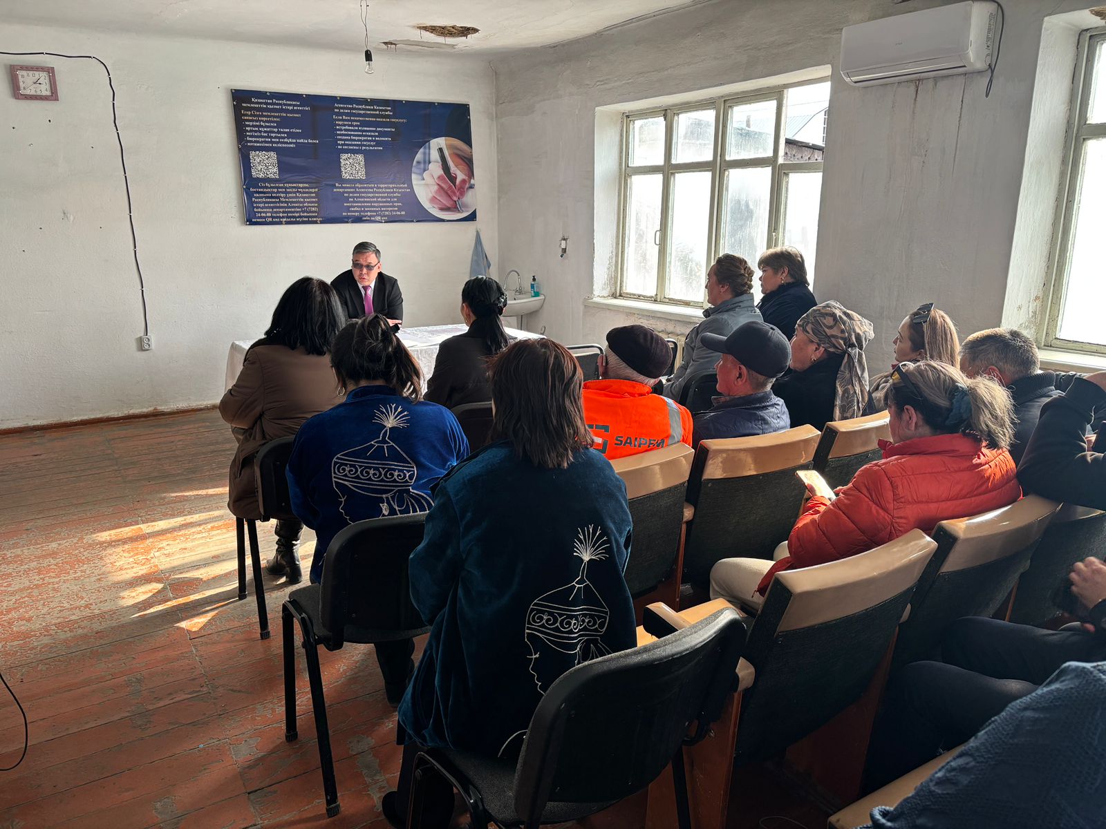 17 марта 2026 года в здании ГУ «Аппарат акима Жанашарского сельского округа» состоялось публичное обсуждение  акима сельского округа об оказании государственных услуг на 2025 год с жителями села.