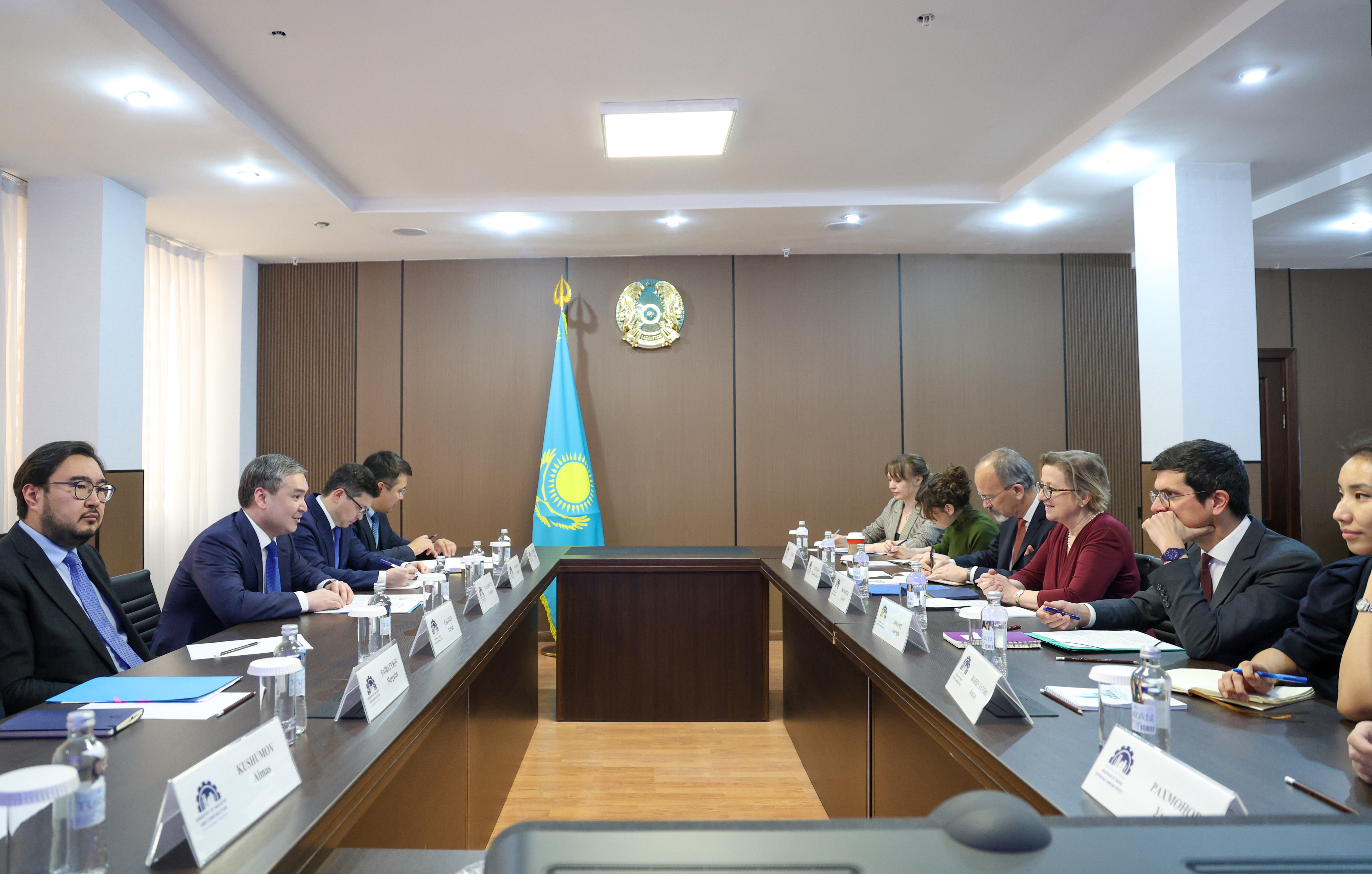 Ерсайын Нагаспаев встретился с представителем ОЭСР