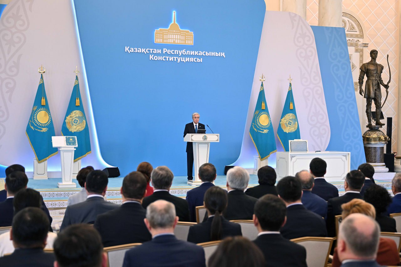 Президент Қасым-Жомарт Тоқаев Конституцияны қабылдауға арналған салтанатты жиынға қатысты