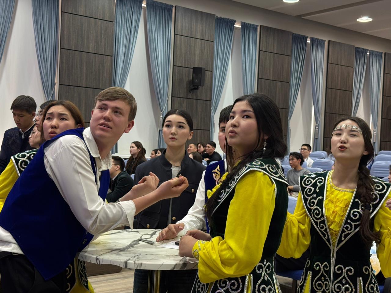 Наурызнама аясында Шымкент қаласының жоғары оқу орындары студенттері арасында зияткерлік ойын өтті