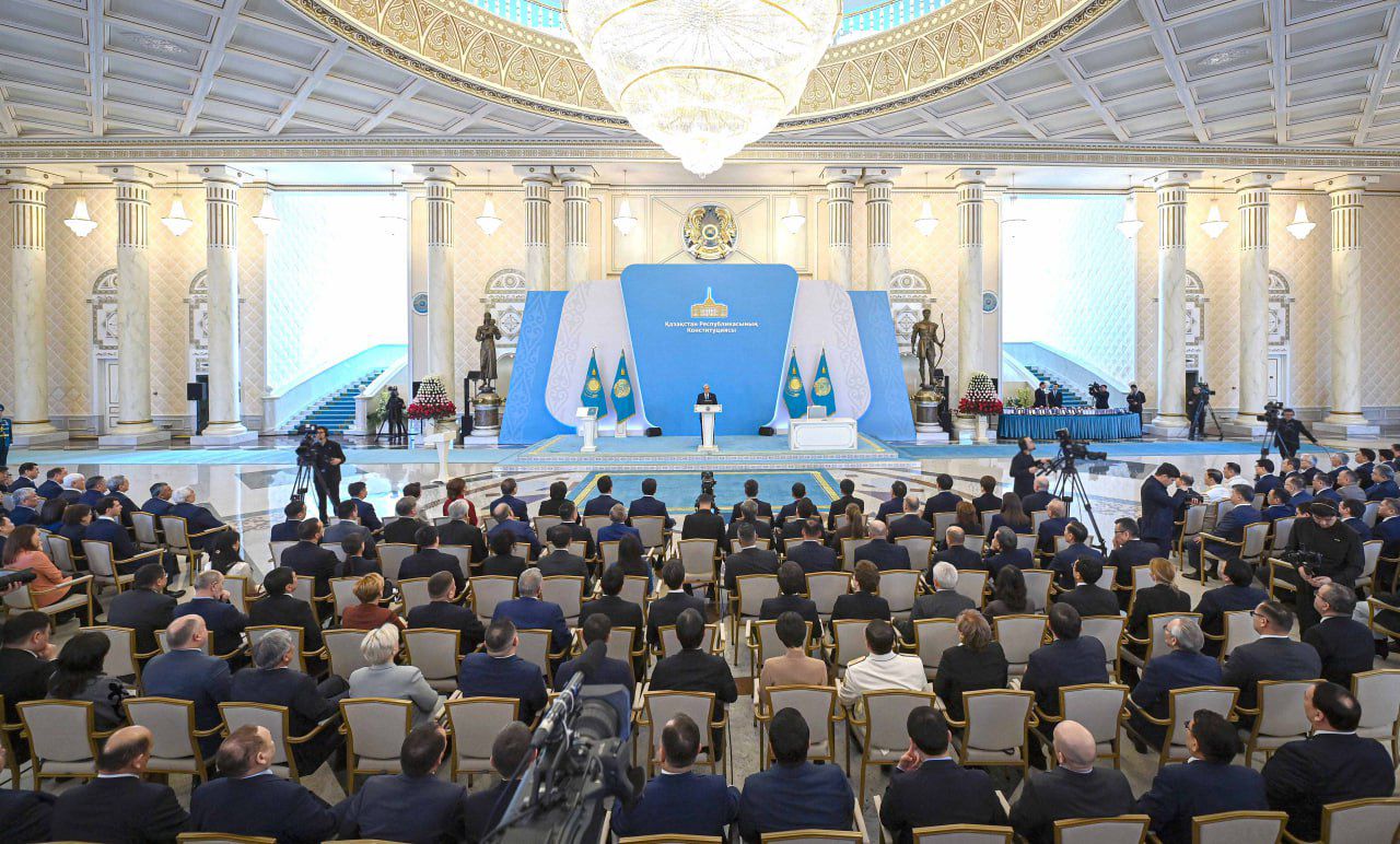 Президент Қасым-Жомарт Тоқаев Конституцияны қабылдауға арналған салтанатты жиынға қатысты