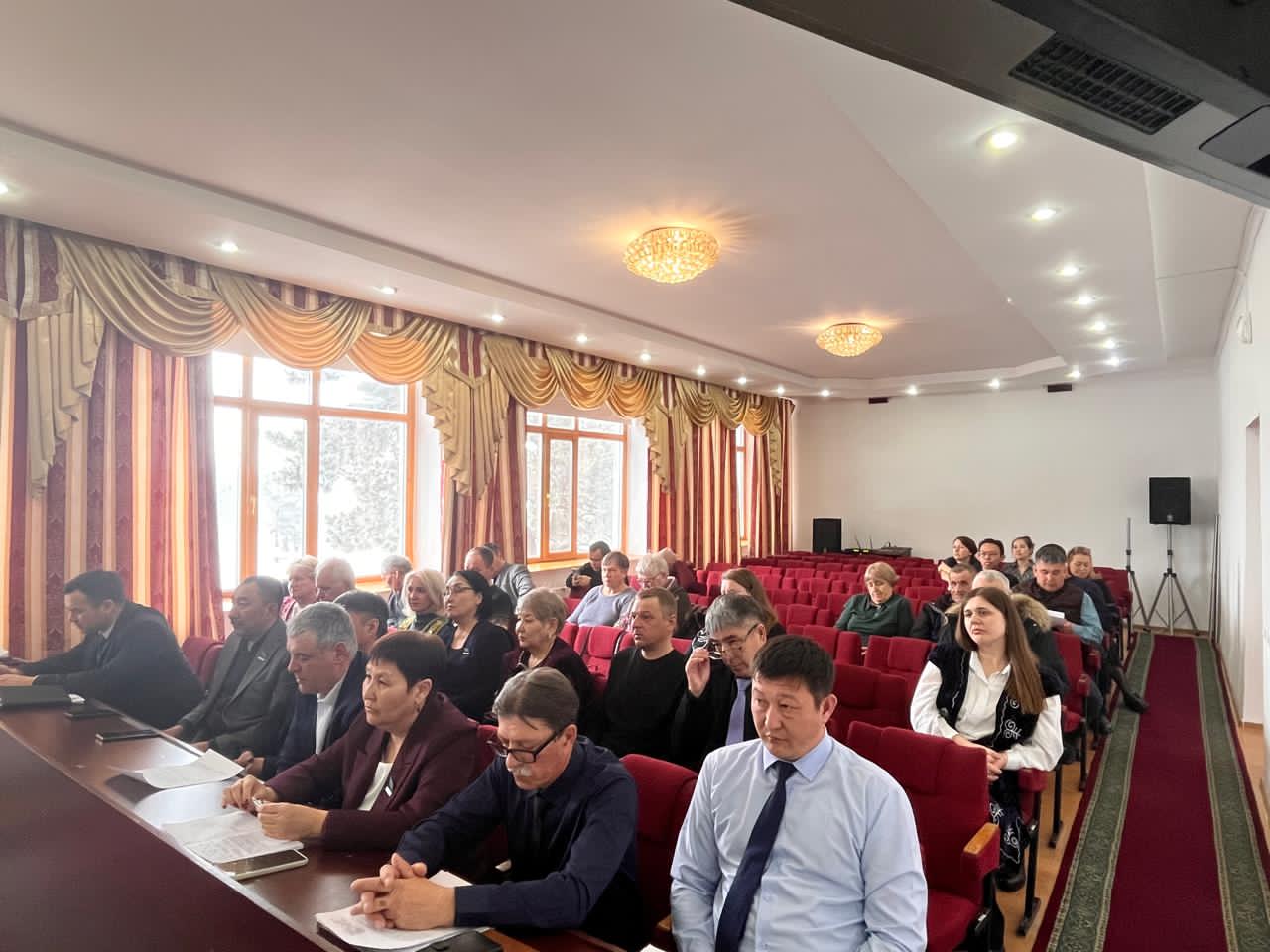 «Қазақстан Республикасындағы жергілікті мемлекеттік басқару және өзін - өзі басқару туралы» Қазақстан Республикасы Заңының 13 - бабына сәйкес жария тыңдалым кеңейтілген мәжілістері нысанында мәслихаттың тұрақты комиссияларымен өткізіледі.&nbsp;&nbsp;