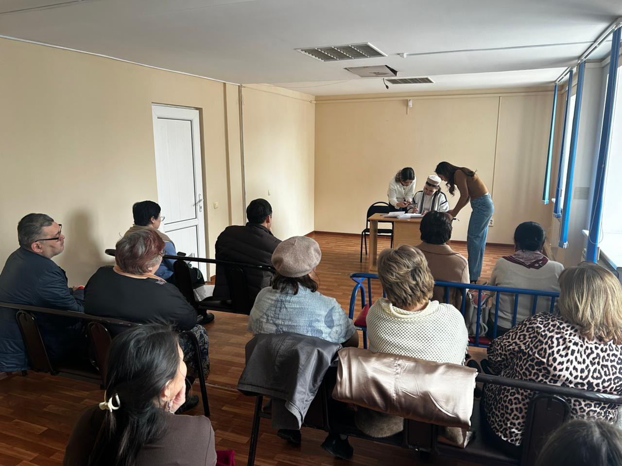 Қазақстан Республикасы Денсаулық сақтау министрлігінің Ақтөбе облысы бойынша Медициналық және фармацевтикалық бақылау департаменті Қазақстан Республикасы Денсаулық сақтау министрінің 2021 жылғы 27 қаңтардағы № ҚР ДСМ-11 «Дәрілік заттарды таңбалау және қадағалау, сондай-ақ медициналық бұйымдарды таңбалау қағидаларын бекіту туралы» бұйрығына сәйкес күнделікті негізде семинар-кеңес өткізуде.