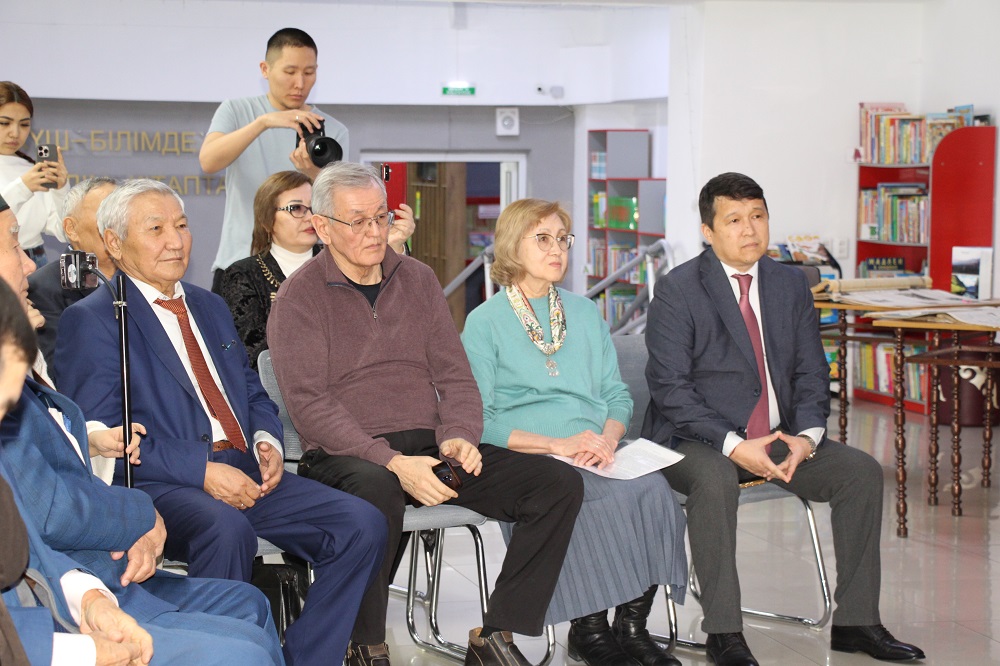 «Шарапатты шаңырақ шежіресі» кездесу