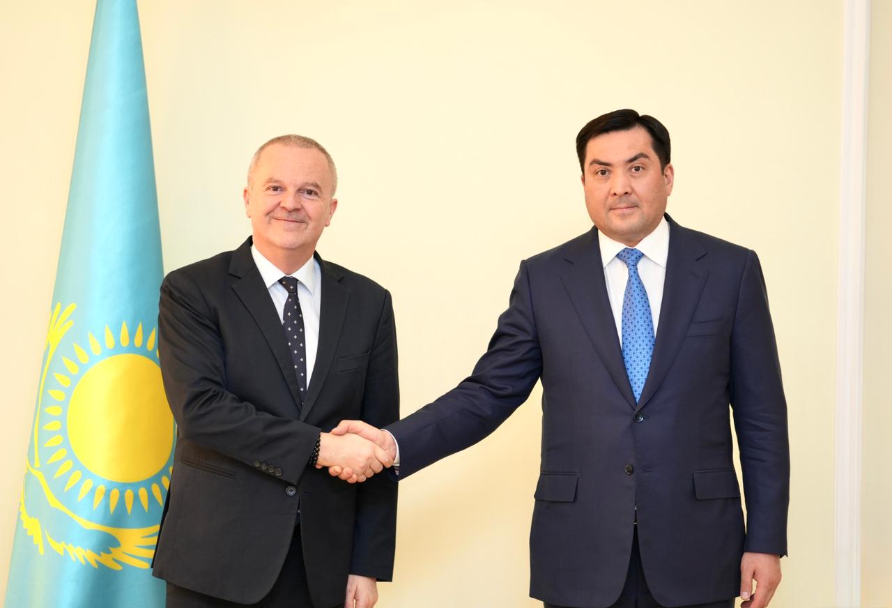 Қазақстан мен Италия Жаңаөзенде гибридті электр стансасын іске қосады