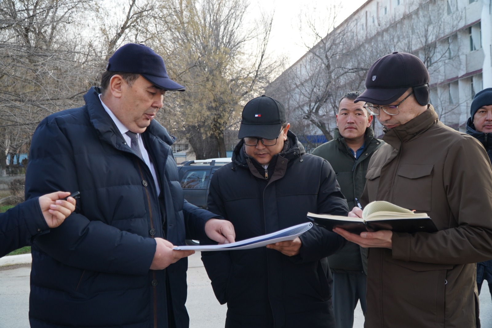 Қала әкімі шаһардағы бірқатар нысандарды аралады