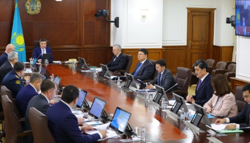 Олжас Бектенов: Жаңа Конституция – Қазақстанның тұрақты дамуы мен жаңғыруының берік негізі