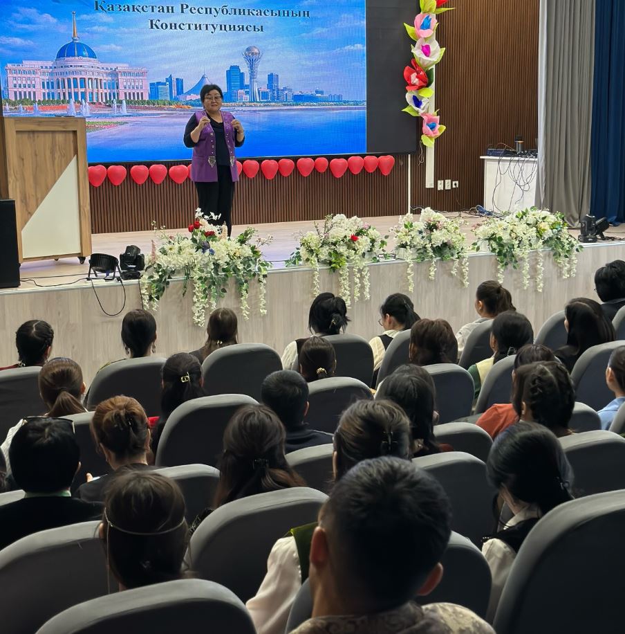 Жаңа бастамалар – тұрақты дамудың кепілі: Конституция аясындағы білім саласындағы маңызды қадам