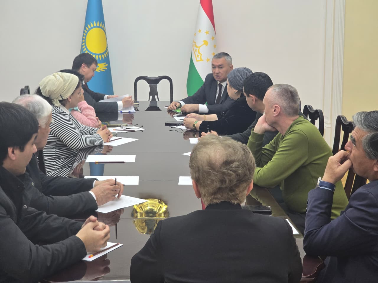 В Душанбе обсуждены итоги республиканского референдума по Конституции Республики Казахстан