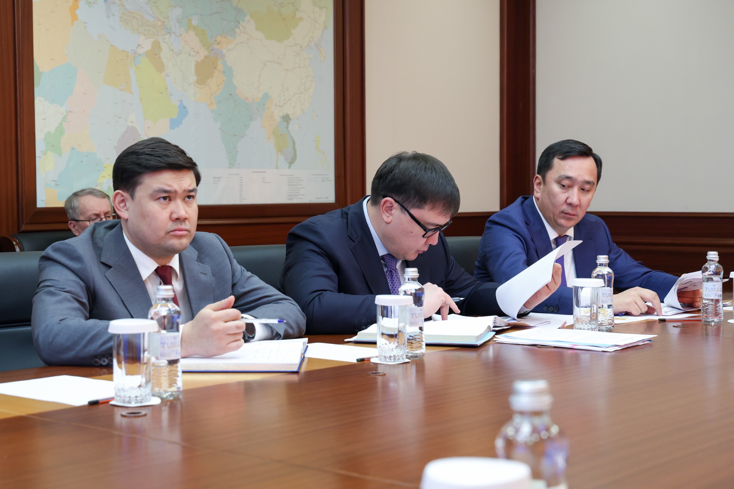 В Минтранспорта рассмотрели подготовку дорожной отрасли к строительному сезону