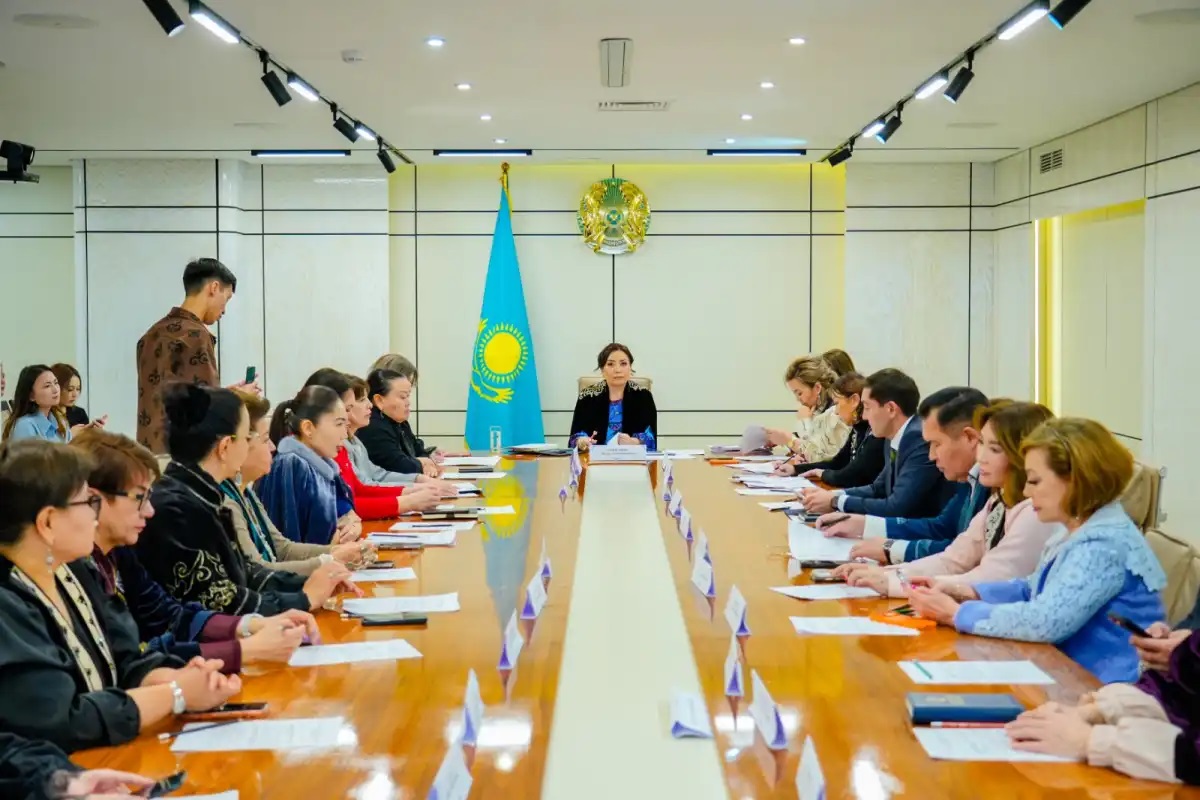 Астанада әйелдер кәсіпкерлігін дамыту және отбасыны қолдау мәселелері талқыланды