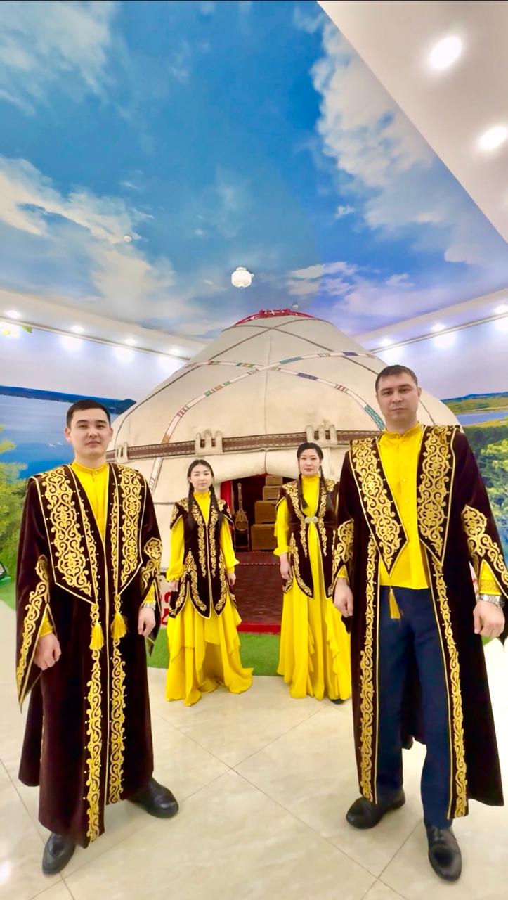 Ақмолалық ҚАЖД қызметкерлері Наурызнама онкүндігі аясында мәдениет пен сұлулықтың жарқын мерекесіне айналған Ұлттық киім күнінің салтанатты көрсетілімін өткізді.