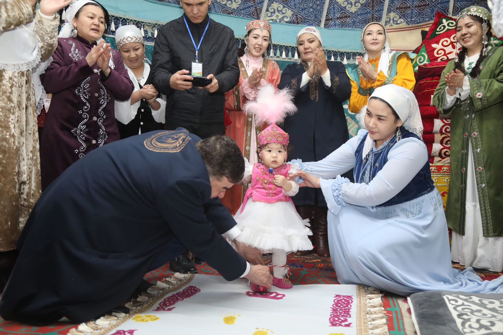 16 – НАУРЫЗ: ДӘСТҮР ДӘРІПТЕЛДІ, ҚҰНДЫЛЫҚ ҚАЙТА ЖАҢҒЫРДЫ