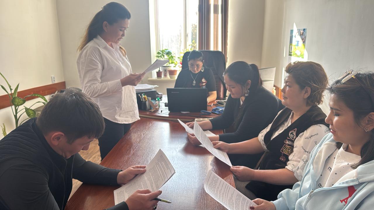 Қызметкерлер арасында семинар