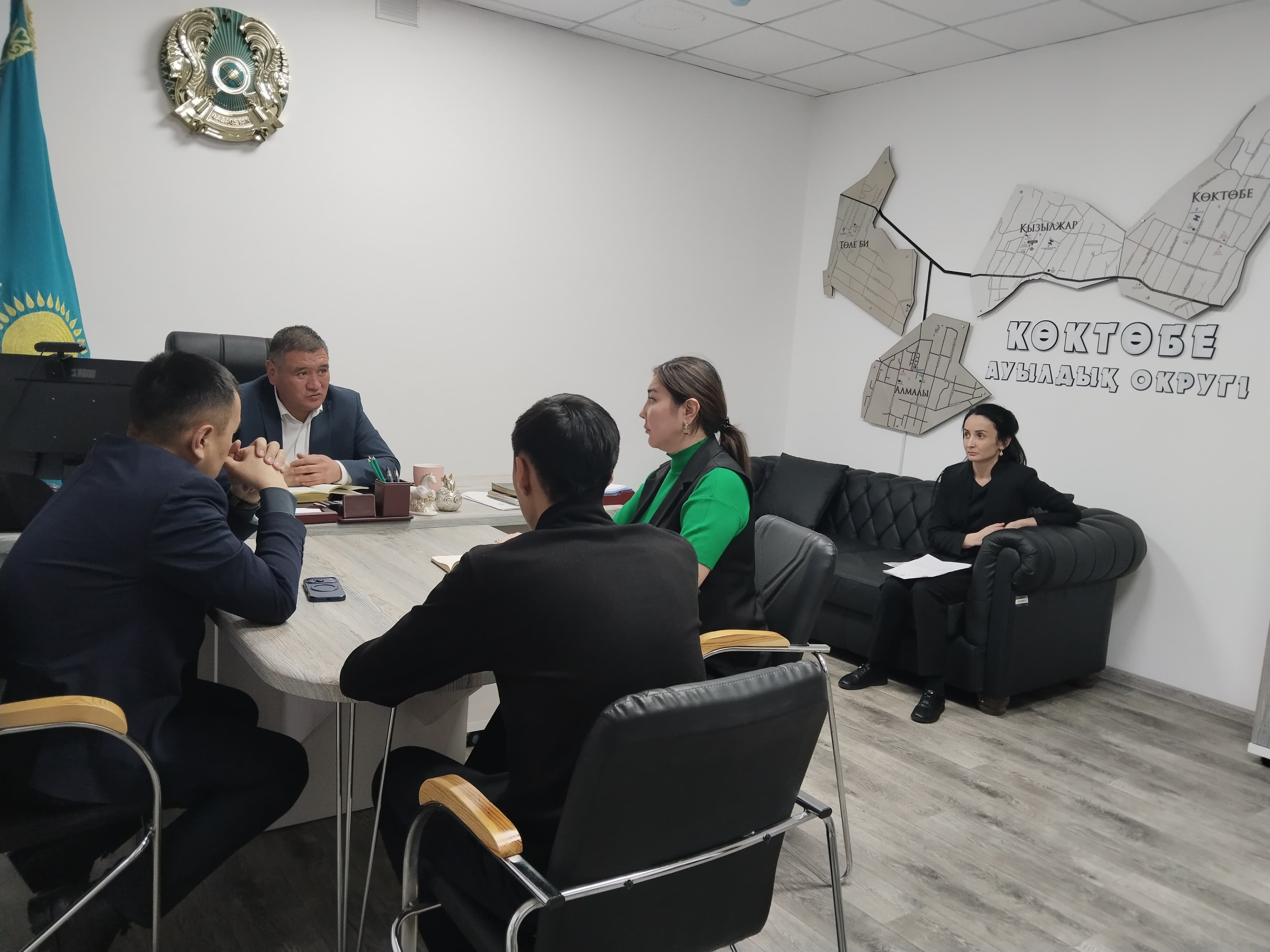 Қызметкерлер арасында семинар