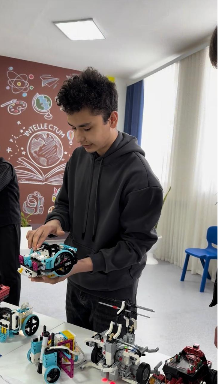 Наурызнама онкүндігі аясында, Жаңару күніне орай «Жастар» балалар-жасөспірімдер орталығында» цифрлық технологиялар мен техникалық шығармашылыққа бағытталған мазмұнды іс-шаралар өтті.