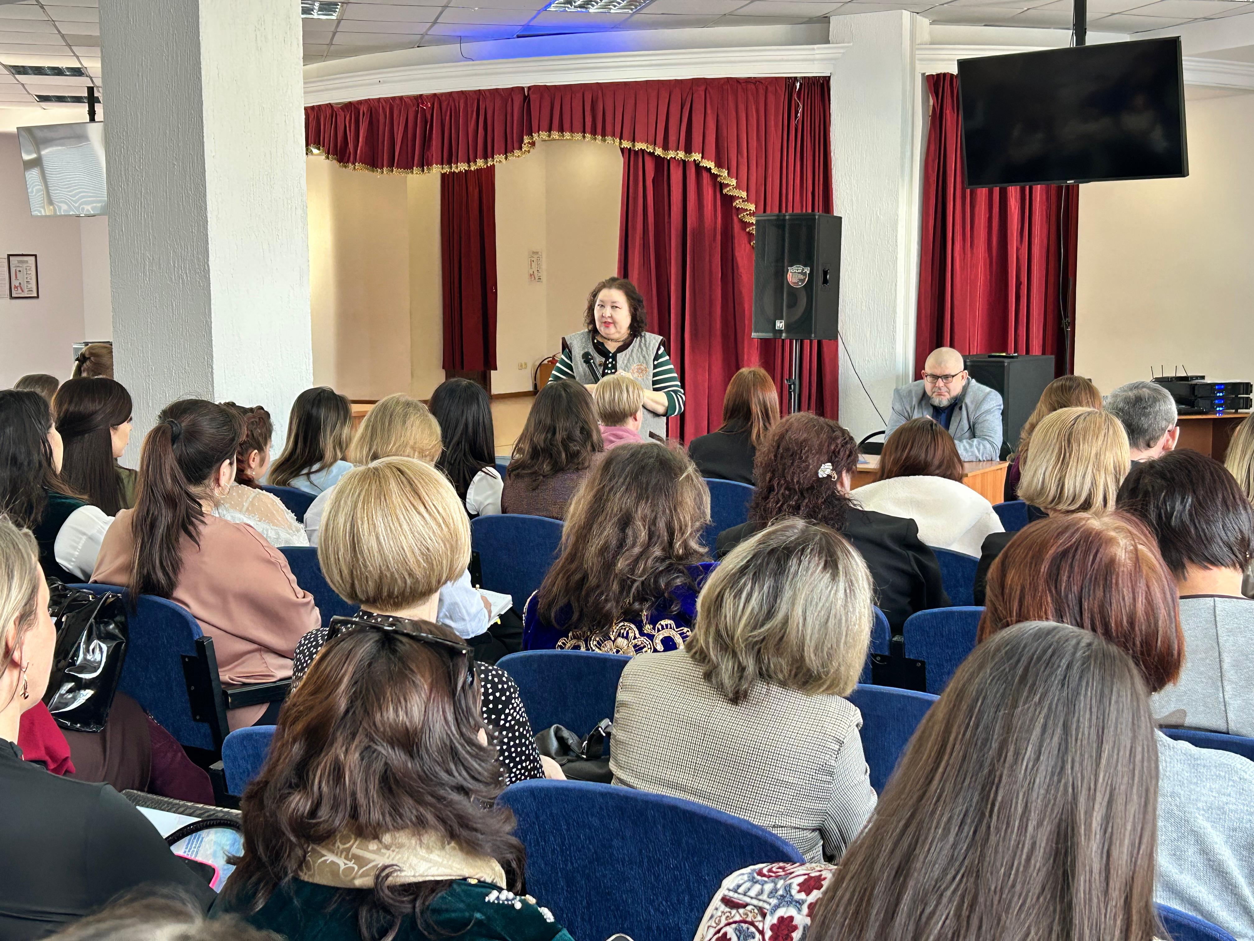 Білім беру ұйымдарының әкімшілік өкілдері мен психологтарына арналған оқыту семинары өткізілді.