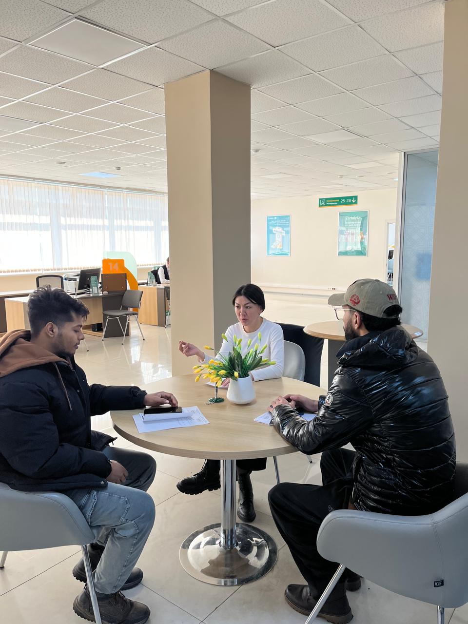 Халыққа электрондық апостиль қою және шетелдіктермен неке қиюды мемлекеттік тіркеу сұрақтары бойынша консультативтік алаң ұйымдастырды