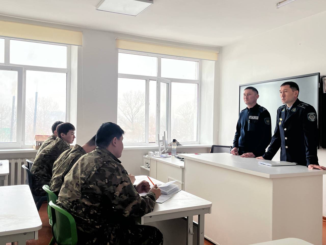 Абай облысының полициясы жасөспірімдер арасында профилактикалық жұмысты күшейтуде