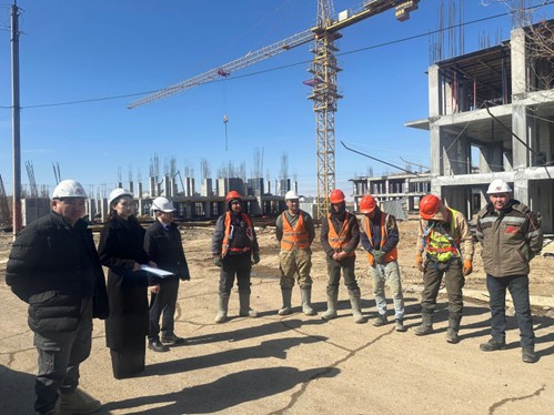 Жезқазғанда құрылыс нысандарында еңбек заңнамасын сақтау бойынша түсіндіру жұмыстары жүргізілді