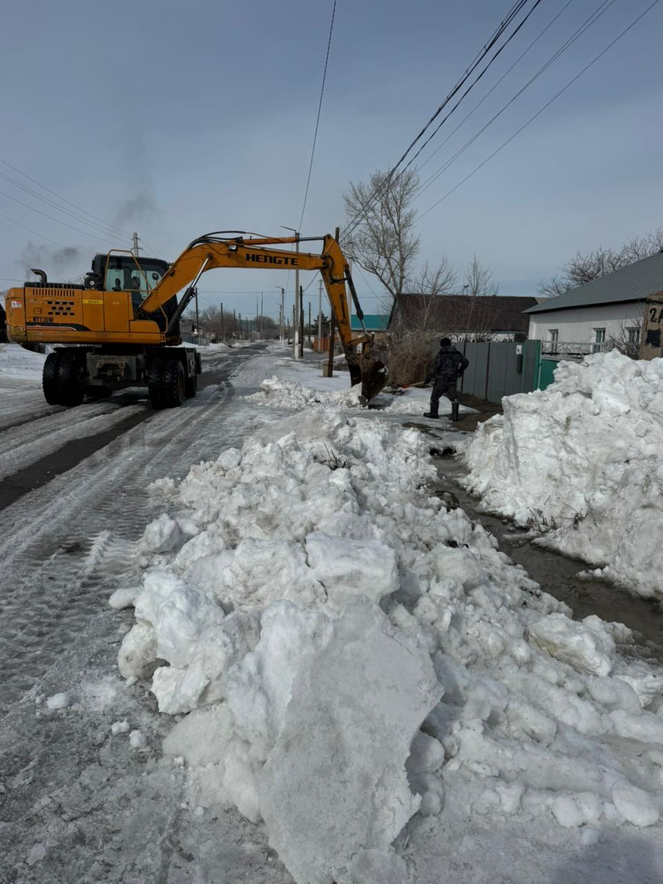 Ботақара кентінде көктемгі тасқын судың алдын алу жұмыстары жүргізілуде