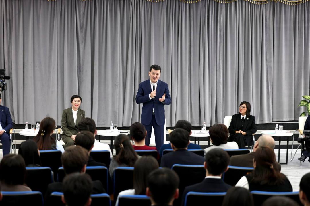 Ақтөбе облысының студент жастары жаңа Конституция жобасын талқылауға белсенді атсалысты