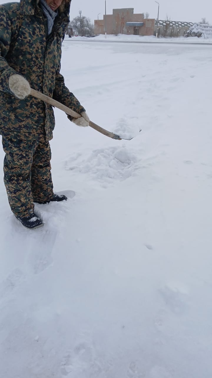 Көшелерде қар тазалау жұмыстары жүргізілді