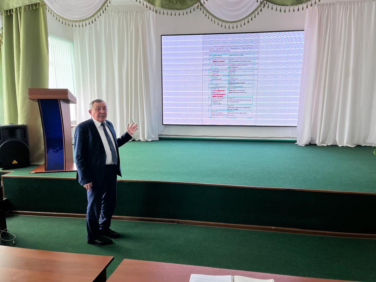 Жақсы аудандық мәслихатының депутаты Е. Р. Байдусенов Запорожье ОМ педагогикалық жаңа Конституция жобасына енгізілген өзгерістер мен толықтырулар бойынша түсіндіру кездесуін өткізді