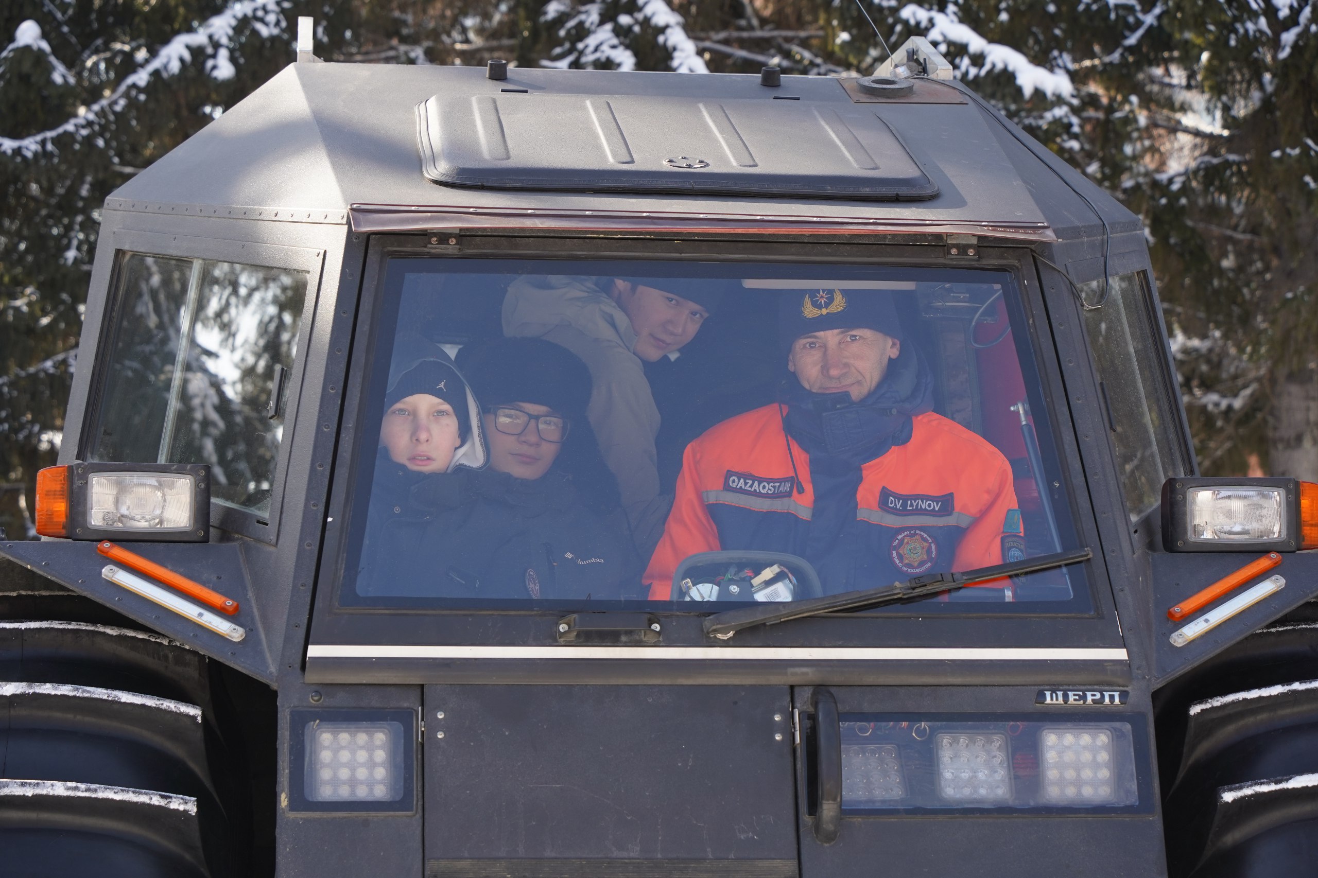 Азаматтық қорғаныс туралы көбірек білу